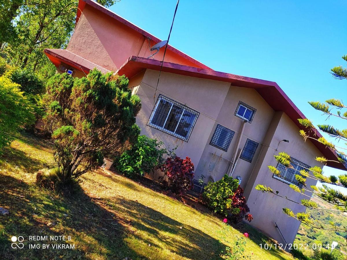 Hill Top Villa 판치가니 외부 사진